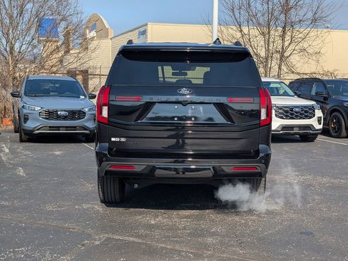 Used 2025 Ford Expedition Platinum w/ Stealth Performance Package image 8