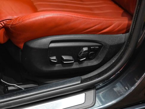 Used 2014 BMW M5 RWD image 37