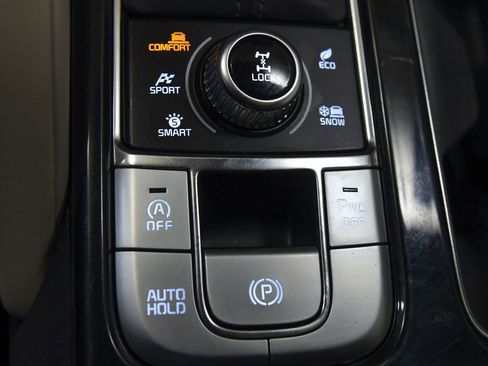 Used 2022 Kia Telluride S image 28