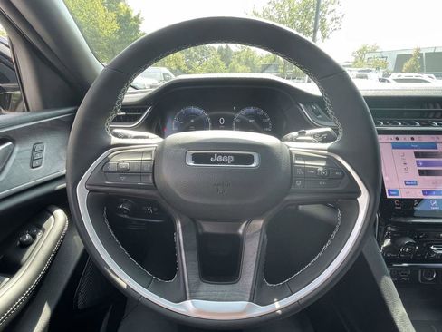 New 2025 Jeep Grand Cherokee L Limited w/ Luxury Tech Group II AWD/4WD image 73