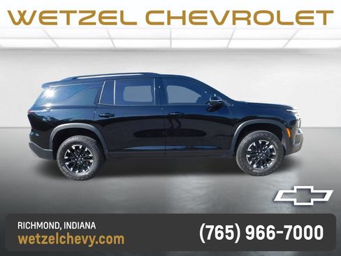 Used 2025 Chevrolet Traverse Z71 w/ Driver Confidence Package AWD/4WD image 2