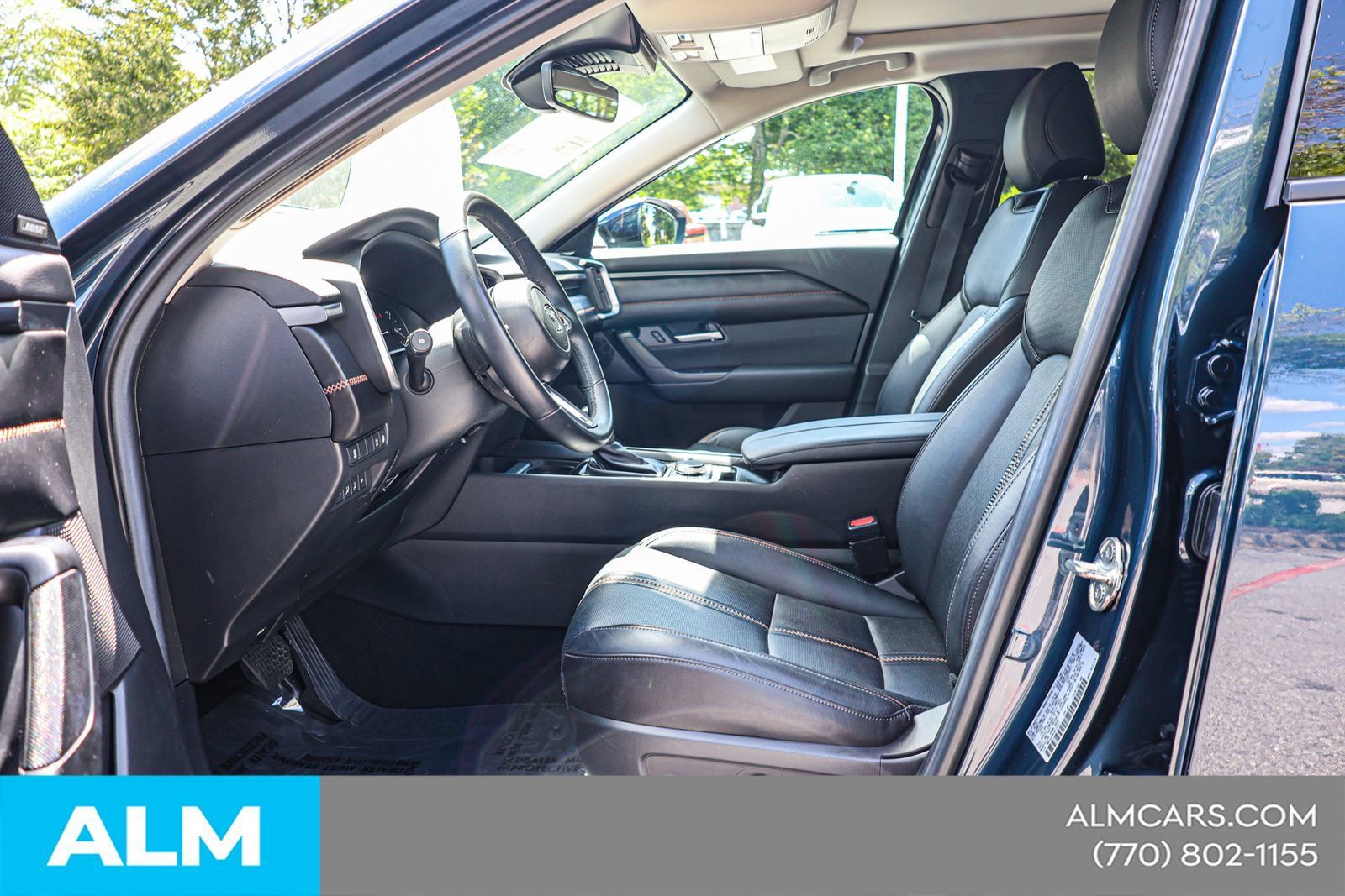 Used 2025 MAZDA CX-50 AWD 2.5 Hybrid w/ Premium Pkg image 17