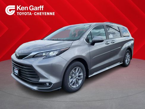 New 2026 Toyota Sienna XLE image 1