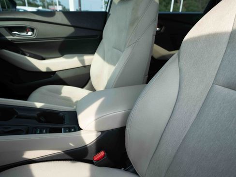 Used 2025 Honda Accord SE image 10