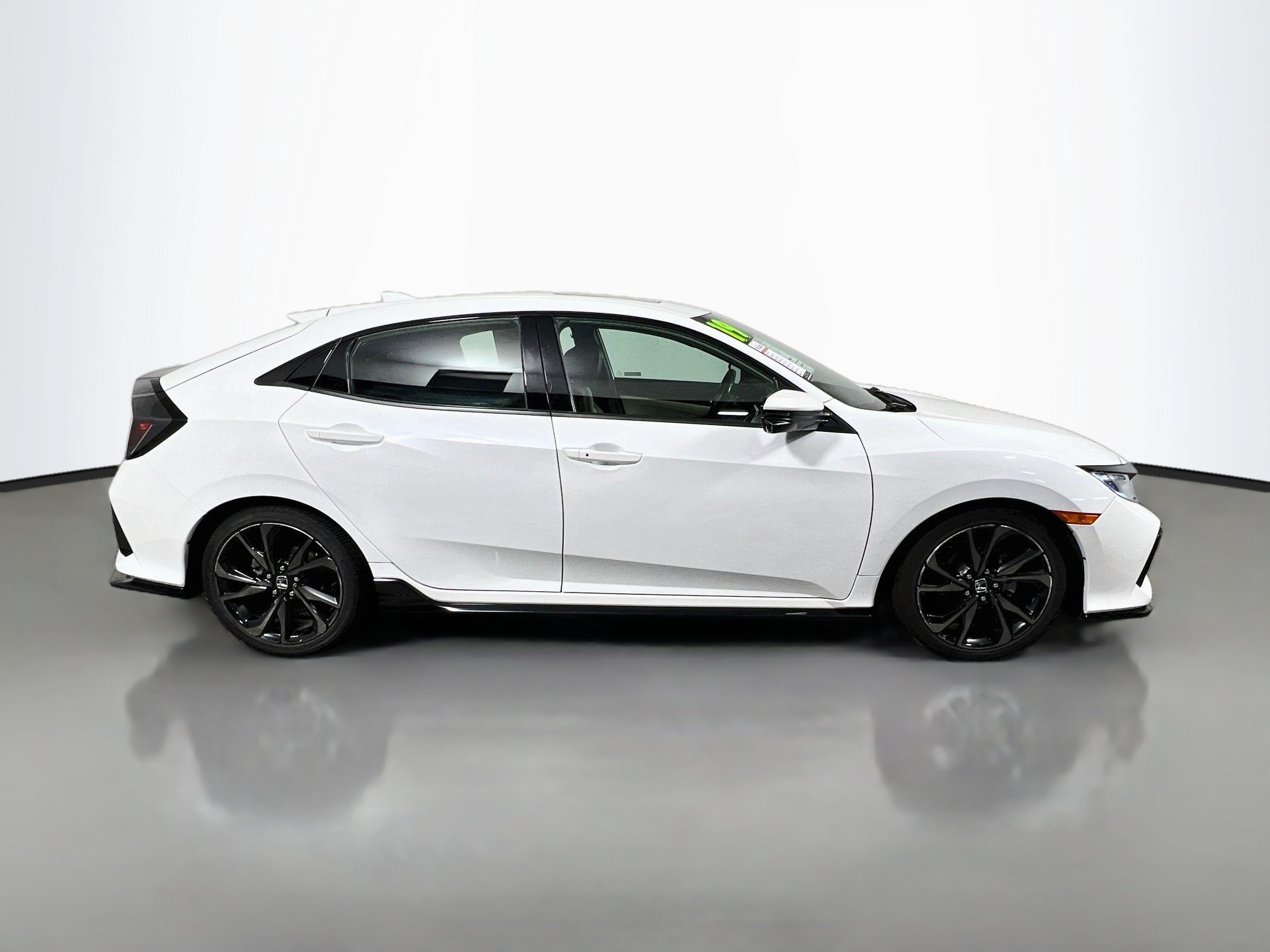Used 2019 Honda Civic Sport Touring image 3