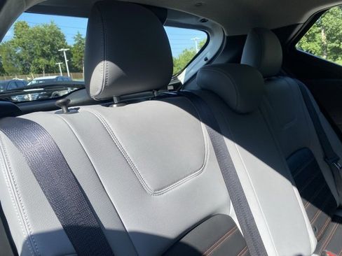 Used 2022 Nissan Kicks SR w/ Premium Package image 28