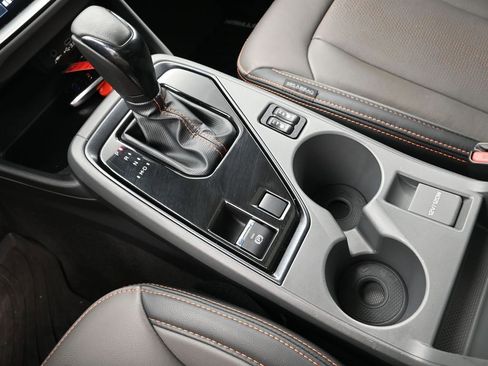 Used 2025 Subaru Crosstrek 2.5i Limited w/ Popular Package #3A image 19