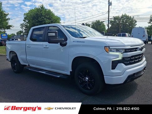 Used 2023 Chevrolet Silverado 1500 RST AWD/4WD image 3