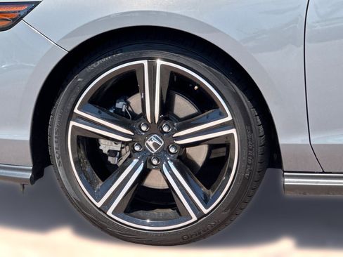 Used 2024 Honda Accord Sport image 12
