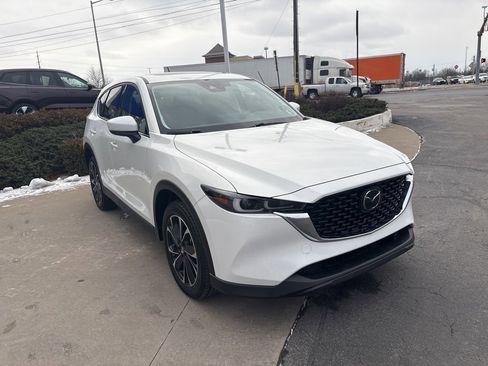 Used 2023 MAZDA CX-5 AWD 2.5 S w/ Premium Package image 3