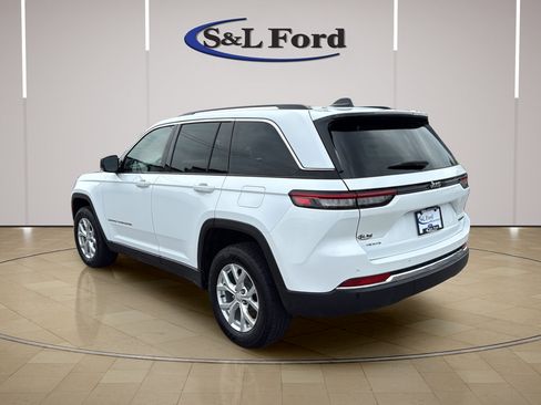 Used 2023 Jeep Grand Cherokee Limited AWD/4WD image 5