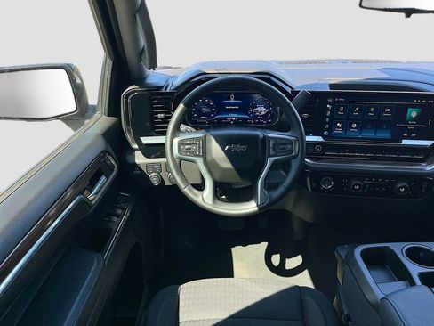 Used 2024 Chevrolet Silverado 1500 LT Trail Boss AWD/4WD image 23