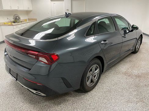 Used 2022 Kia K5 LXS image 5