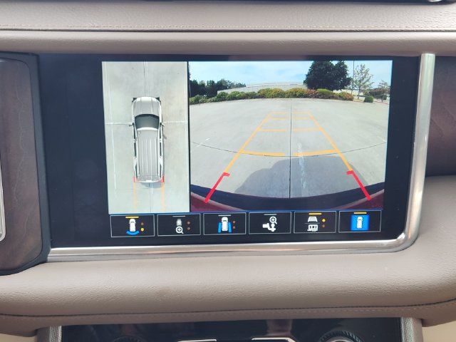 Used 2023 GMC Yukon XL Denali AWD/4WD image 15