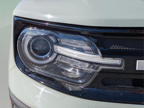 Used 2021 Ford Bronco Sport Outer Banks w/ Outer Banks Package (96D) image 10