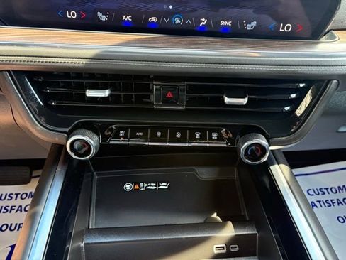 Used 2025 Chevrolet Tahoe Z71 AWD/4WD image 22