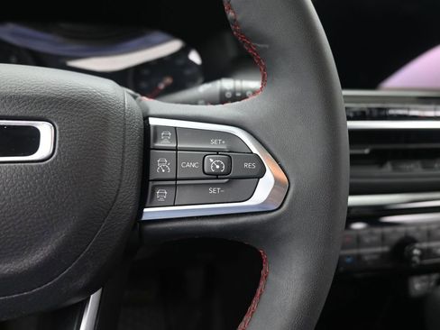 Used 2023 Jeep Compass Trailhawk w/ Trailhawk Convenience Group image 32