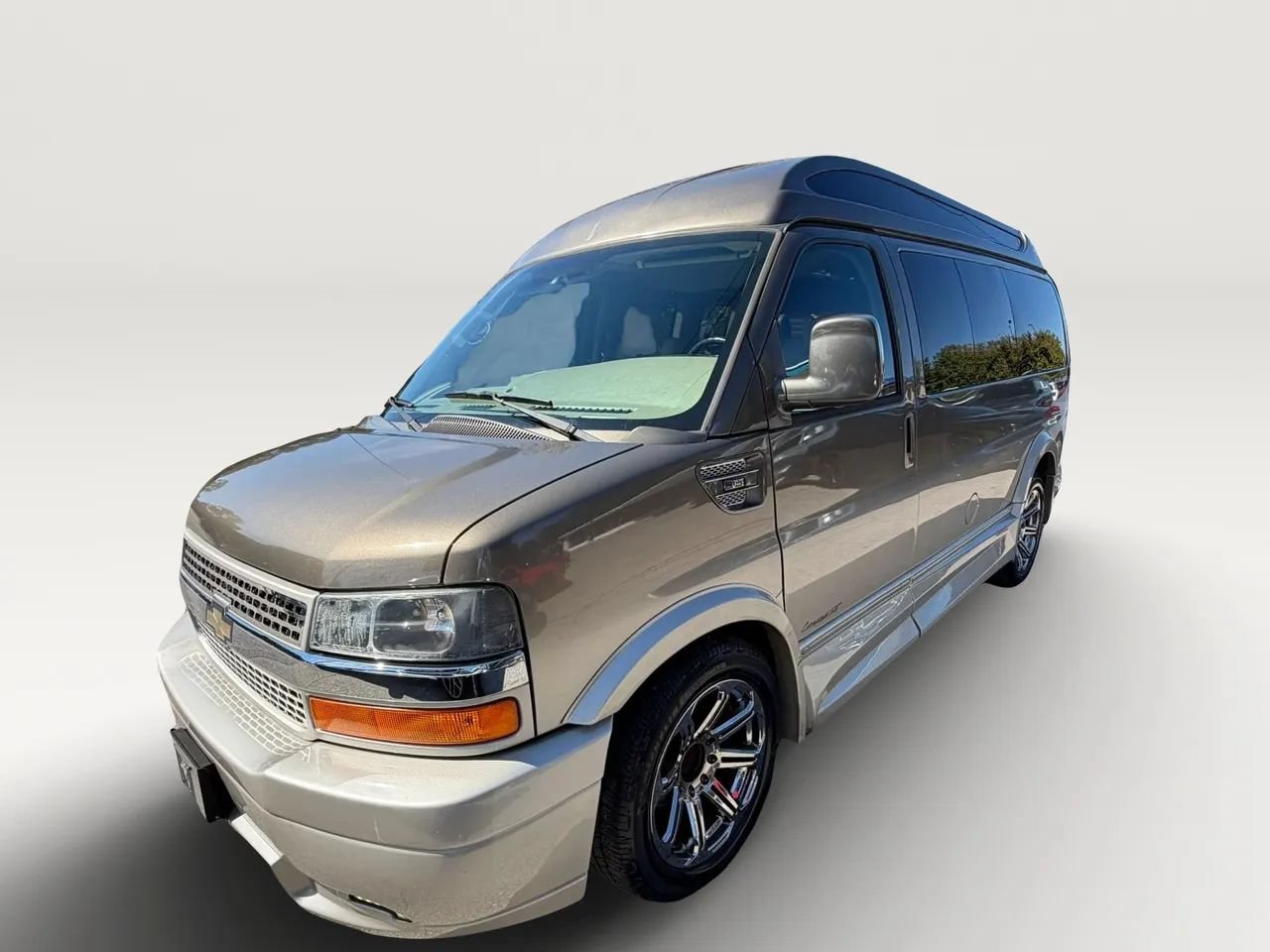 Used 2015 Chevrolet Express 2500 RWD image 7
