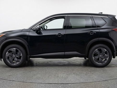 Used 2025 Nissan Rogue SV FWD image 5