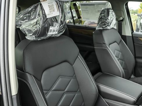 New 2026 Volkswagen Atlas SE image 42