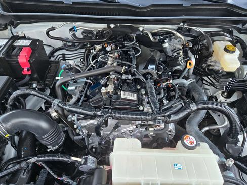 Certified 2024 Toyota Tacoma SR5 AWD/4WD image 24