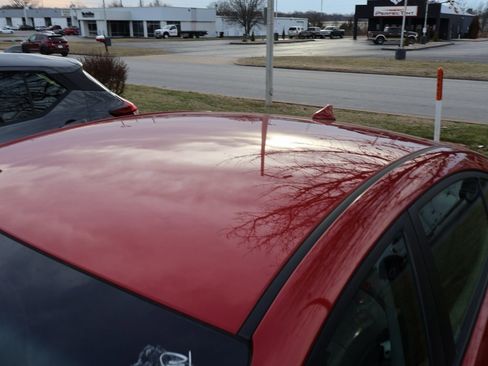 Used 2020 Hyundai Elantra SEL image 14