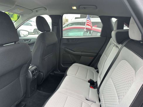 Used 2023 Ford Escape Active image 9