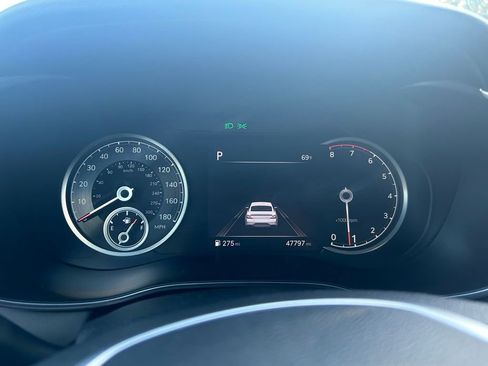 Used 2023 Genesis G70 2.0T image 24