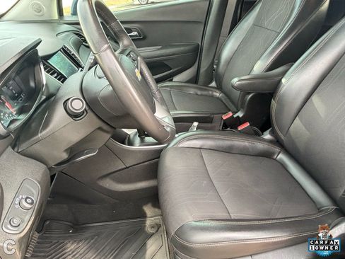 Used 2020 Chevrolet Trax LT w/ Driver Confidence Package image 9