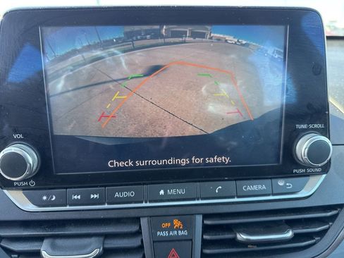 Used 2024 Nissan Altima 2.5 SV image 26