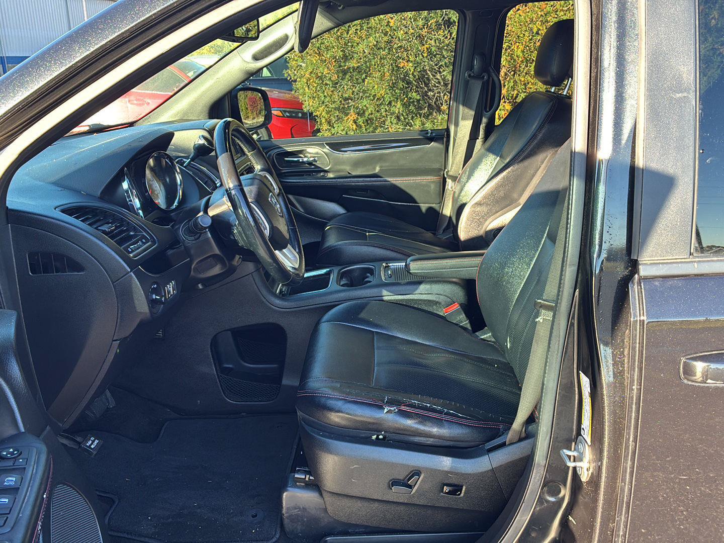Used 2018 Dodge Grand Caravan GT FWD image 8