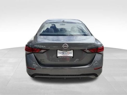 Used 2025 Nissan Sentra SV FWD image 10