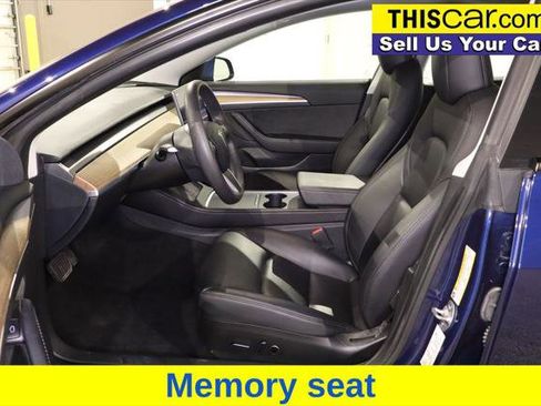 Used 2023 Tesla Model 3 Standard Range image 17