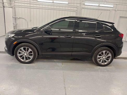 Used 2023 Buick Encore GX Essence w/ Experience Buick Package FWD image 2