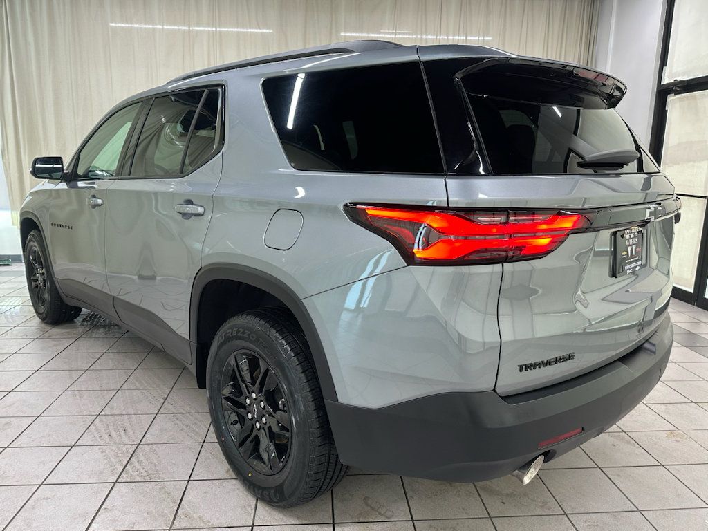Certified 2023 Chevrolet Traverse LS w/ Midnight/Sport Edition FWD image 9