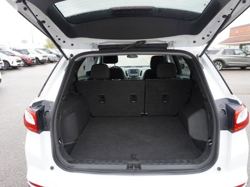 Used 2021 Chevrolet Equinox LS w/ LS Convenience Package AWD/4WD image 20