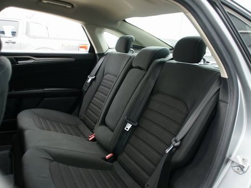 Used 2020 Ford Fusion SE image 26