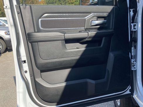 Used 2025 RAM 2500 Big Horn image 15