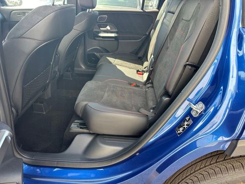 Used 2024 Mercedes-Benz GLB 250 image 24