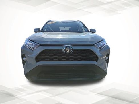 Used 2021 Toyota RAV4 XLE Premium image 8