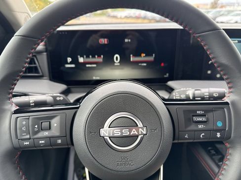 New 2026 Nissan Kicks SR w/ Cold Weather Package image 15