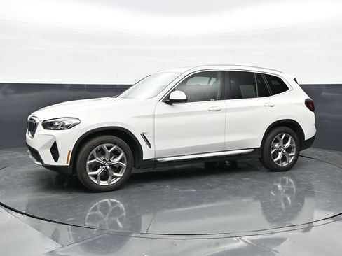 Used 2024 BMW X3 xDrive30i w/ Premium Essential Package AWD/4WD image 6