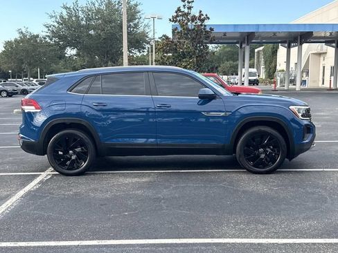 Used 2026 Volkswagen Atlas Cross Sport SE FWD image 3
