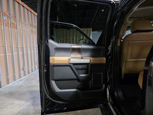 Used 2022 Ford F250 Lariat w/ Lariat Ultimate Package image 18