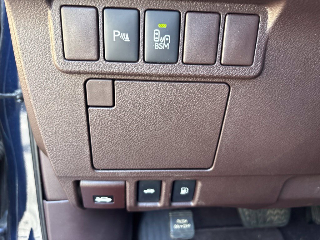 Used 2016 Lexus ES 350 w/ Premium Package w/Wood Trim FWD image 19