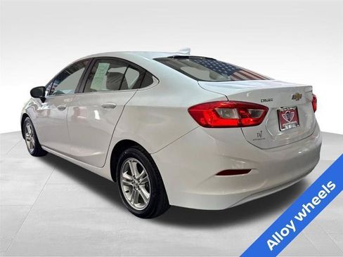 Used 2016 Chevrolet Cruze LT FWD image 7