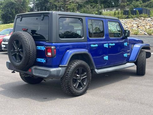 Used 2019 Jeep Wrangler Unlimited Sahara w/ Cold Weather Group AWD/4WD image 3