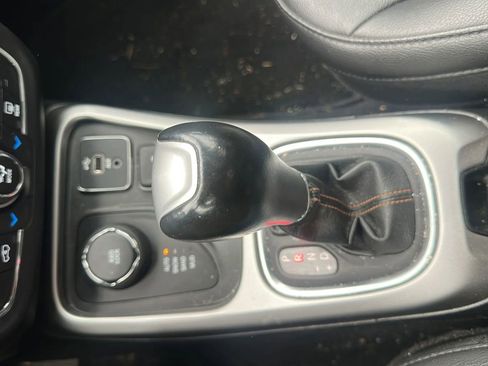 Used 2018 Jeep Compass Latitude w/ Popular Equipment Group AWD/4WD image 26