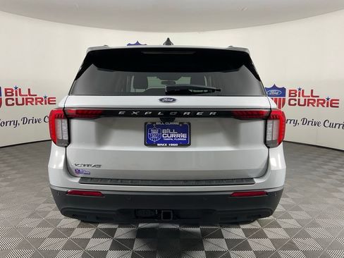 New 2026 Ford Explorer Active RWD image 4