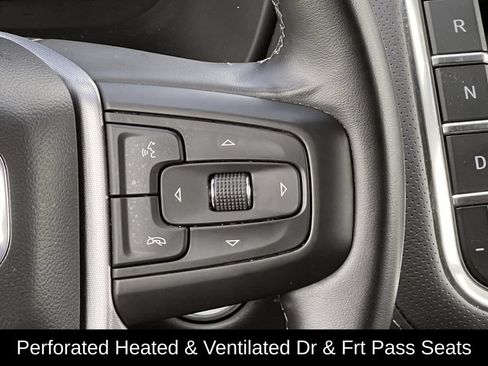 Used 2024 GMC Yukon SLT RWD image 17